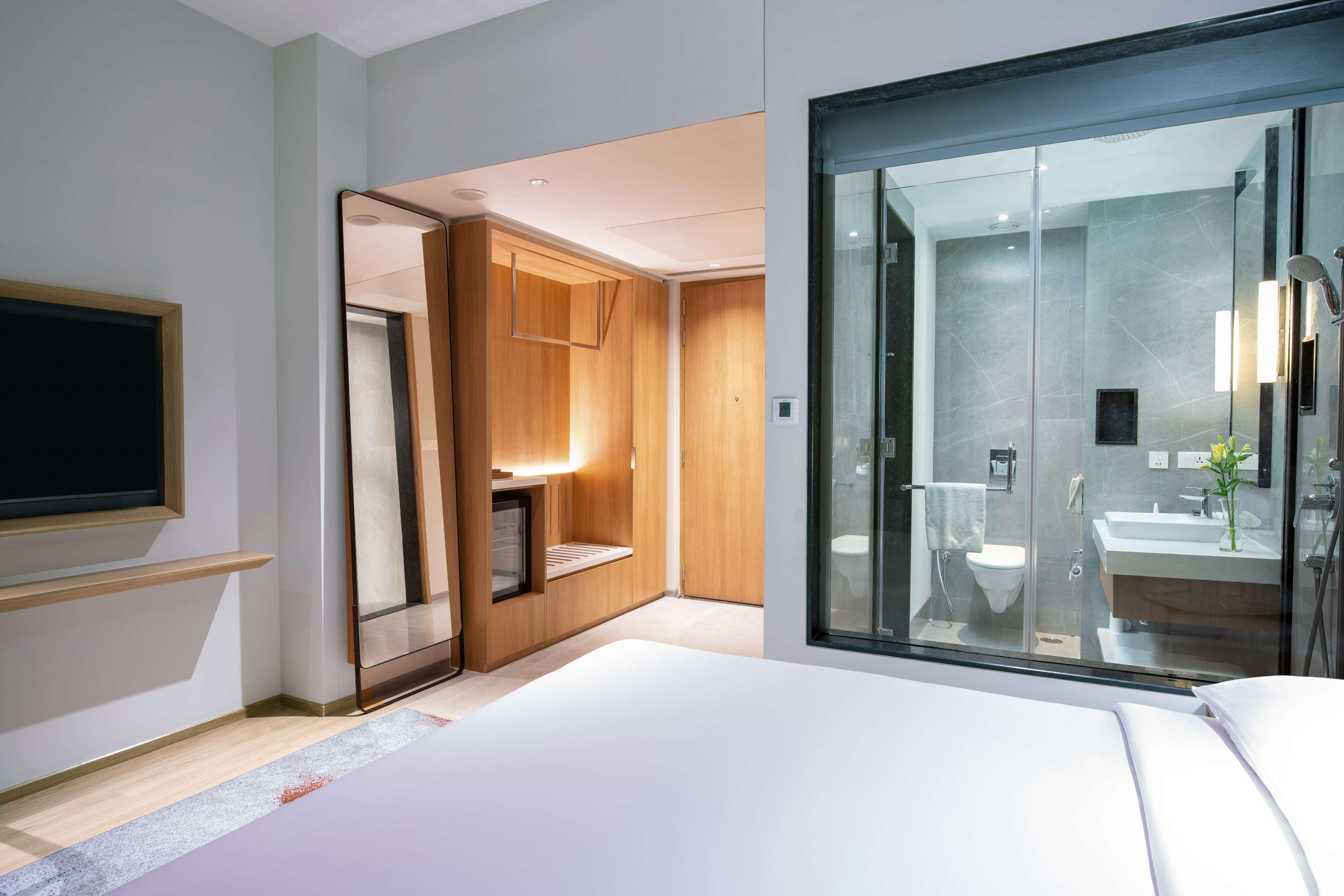 Park Inn By Radisson 괄리오르 외부 사진